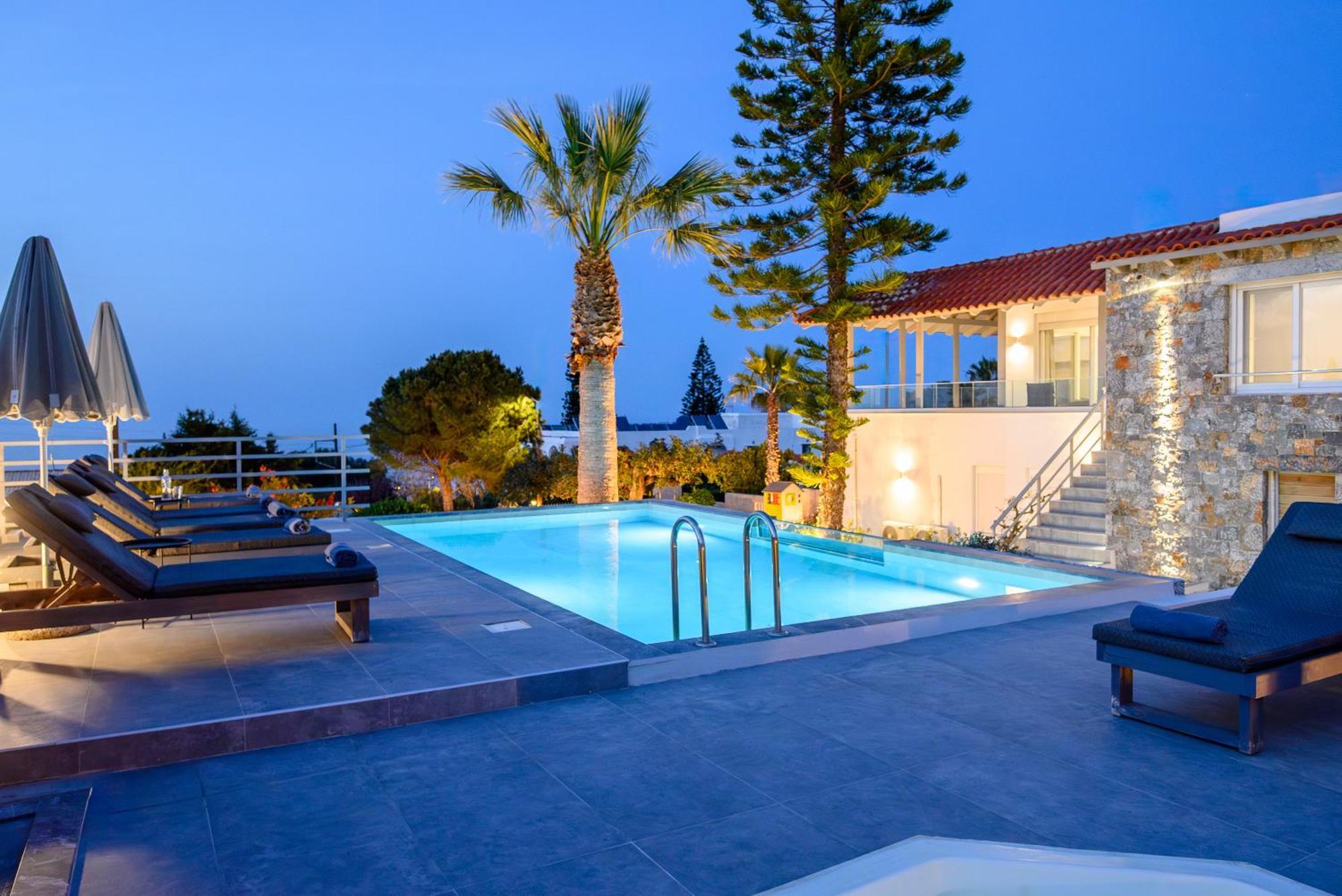 Queen'S Gem Luxury Villa - Heated Jacuzzi & Pool Hersonissos  Eksteriør billede