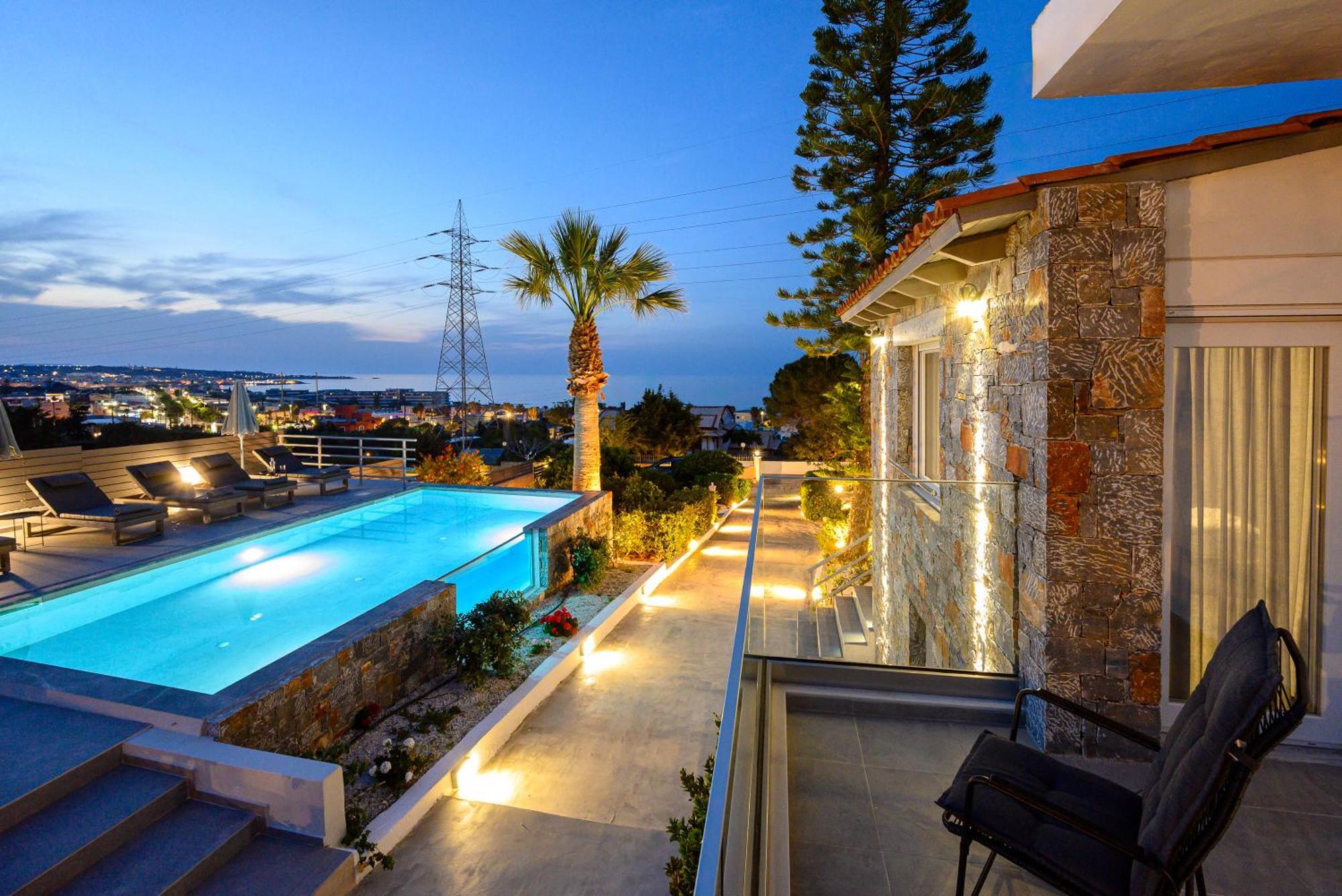 Queen'S Gem Luxury Villa - Heated Jacuzzi & Pool Hersonissos  Eksteriør billede