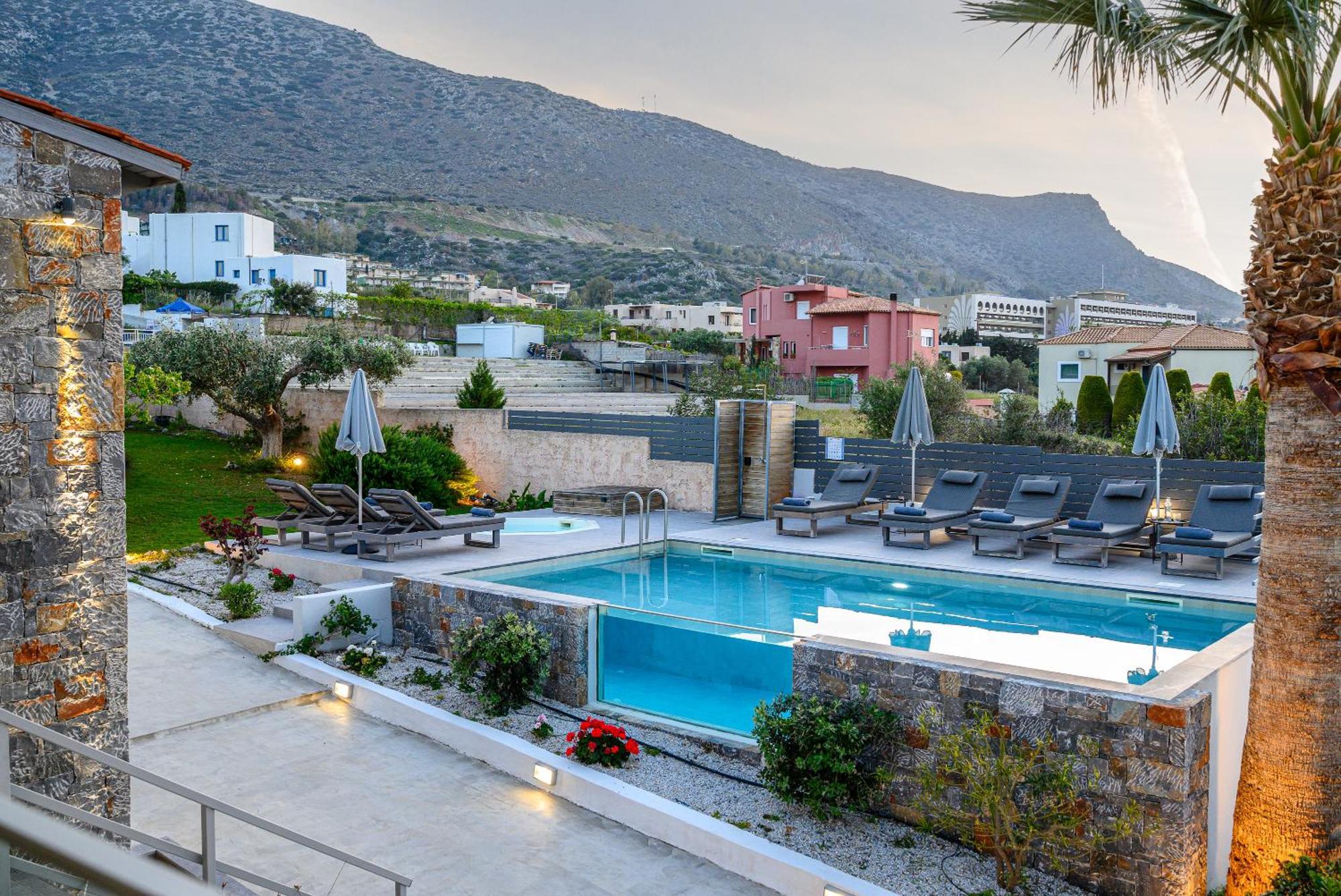 Queen'S Gem Luxury Villa - Heated Jacuzzi & Pool Hersonissos  Eksteriør billede